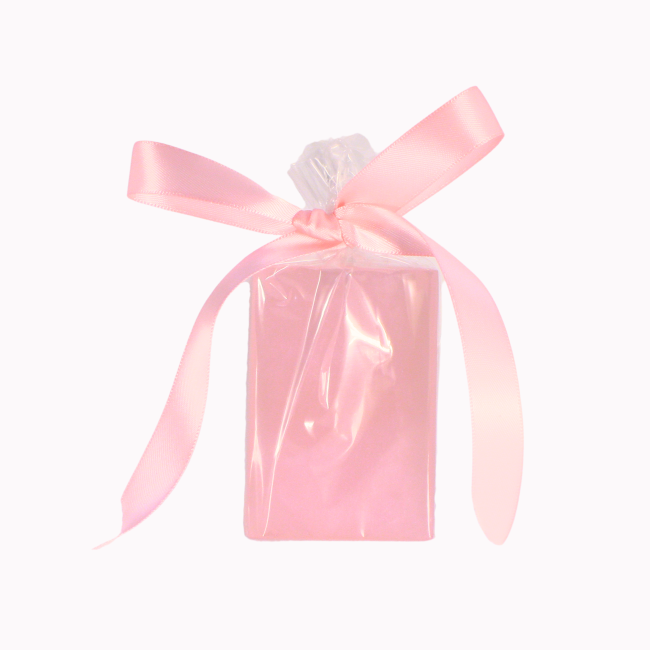 FÉMME RÒYÀL luxury berry, jasmine, violet, amber, vanilla, and musk soap bar by ESSENCE DE ŹI̯ÔN.