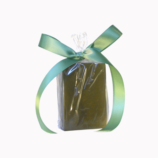 SØVÀÛGE gentleman’s luxury bergamot, ginger, lavender, sage, amber, and cedarwood soap bar by ESSENCE DE ŹI̯ÔN.